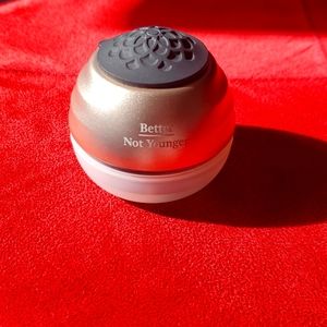 Used Better Not Younger Liquid Comb